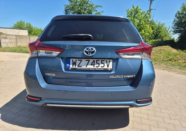 Toyota Auris cena 52000 przebieg: 255359, rok produkcji 2015 z Uniejów małe 79